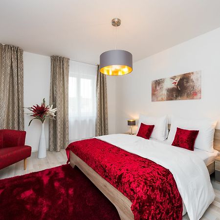 Apartment Sokolska Prague Luaran gambar