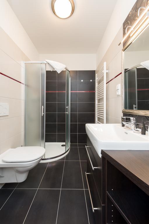 Apartment Sokolska Prague Luaran gambar