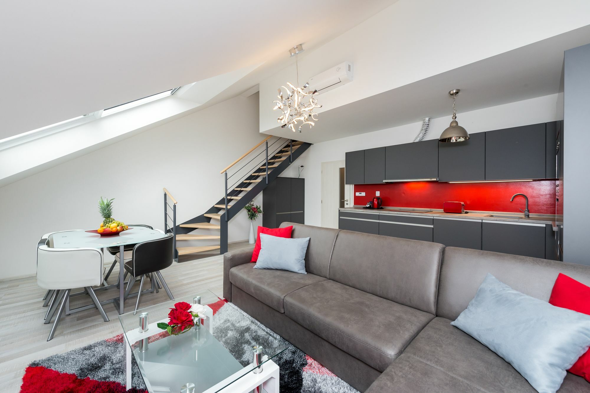Apartment Sokolska Prague Luaran gambar